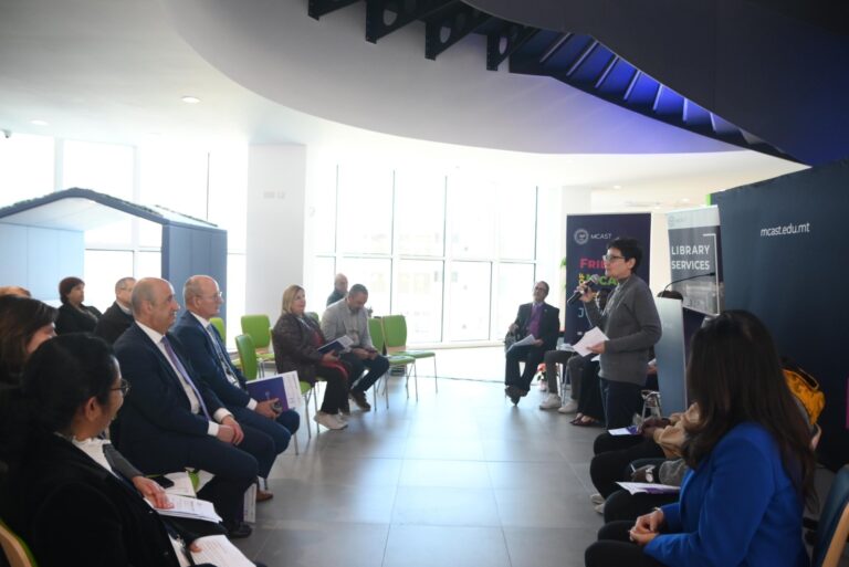 Thumbnail photo 2025 12 17 14 12 50